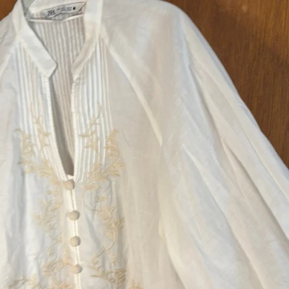 Zara White Embroidered Blouse - Picture 6 of 9